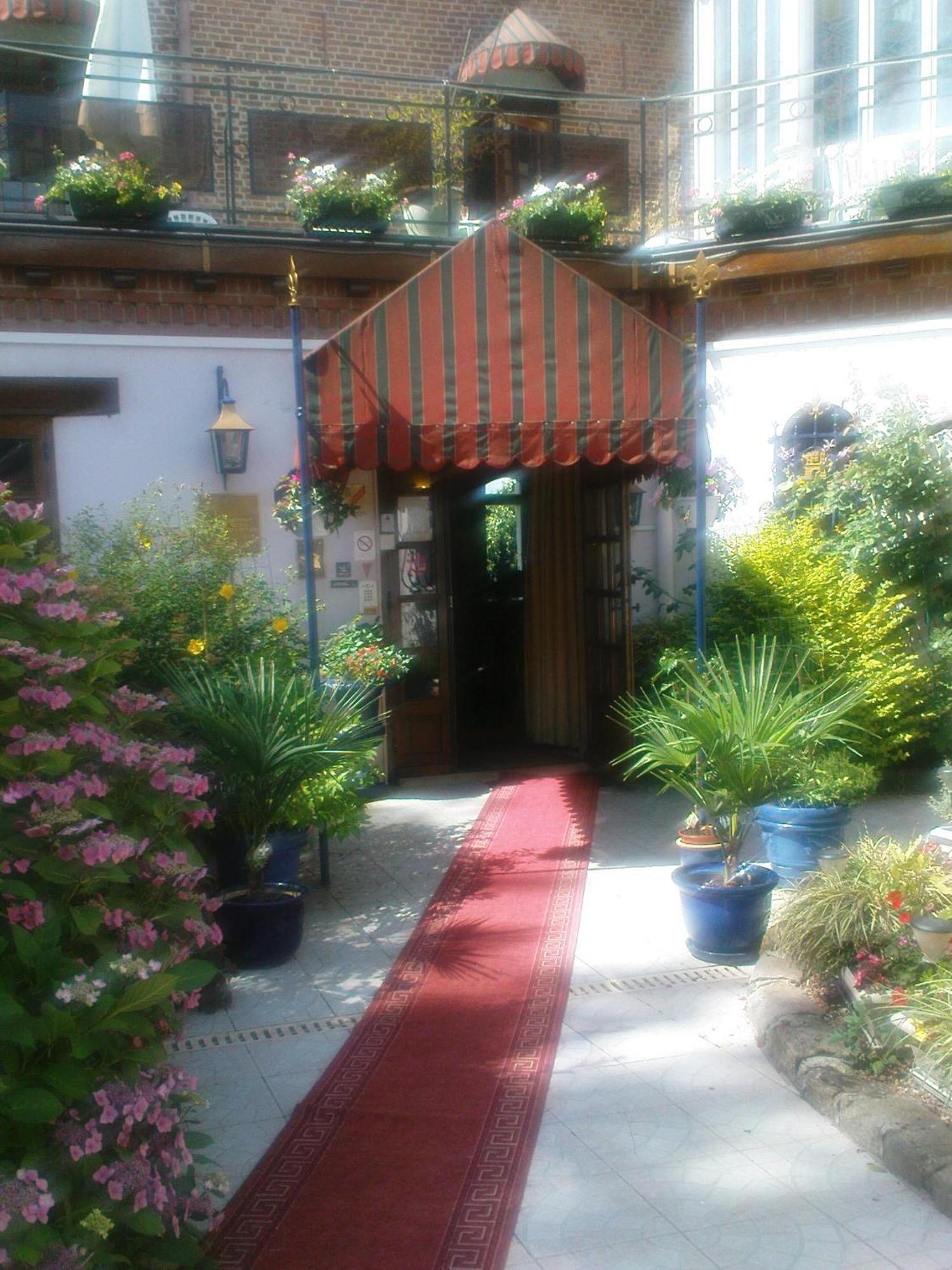 Vervins Chateau La Tour Du Roy מראה חיצוני תמונה